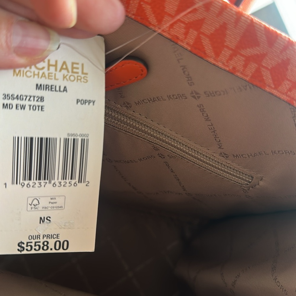 Michael Kors Mirella Medium Ombré Logo Tote Bag
Poppy 
NWT - Picture 3 of 4